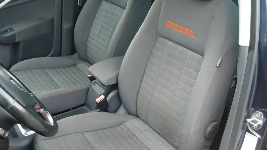 VOLKSWAGEN Golf Plus -