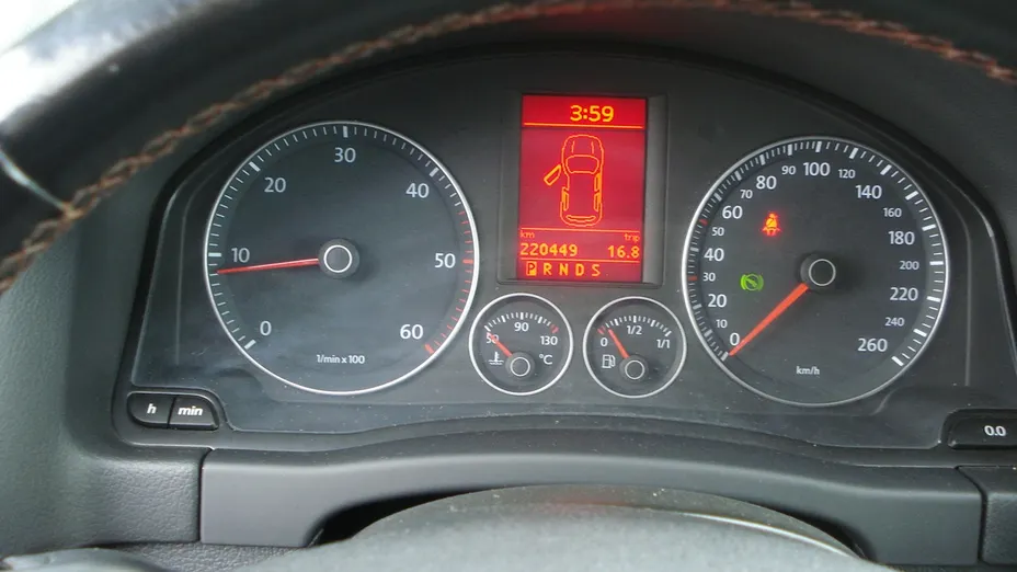VOLKSWAGEN Golf Plus -