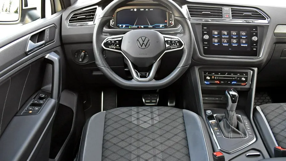 VOLKSWAGEN Tiguan -