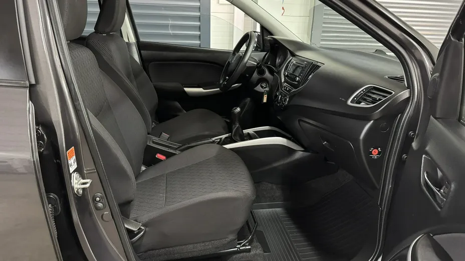 SUZUKI Baleno -