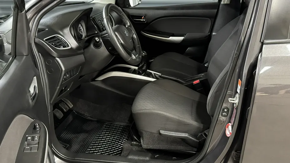 SUZUKI Baleno -