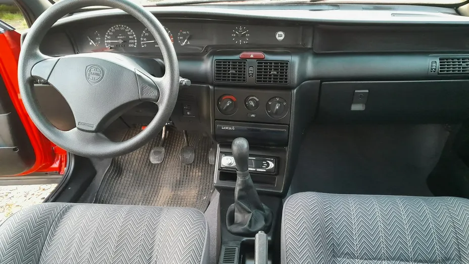 LANCIA Delta -