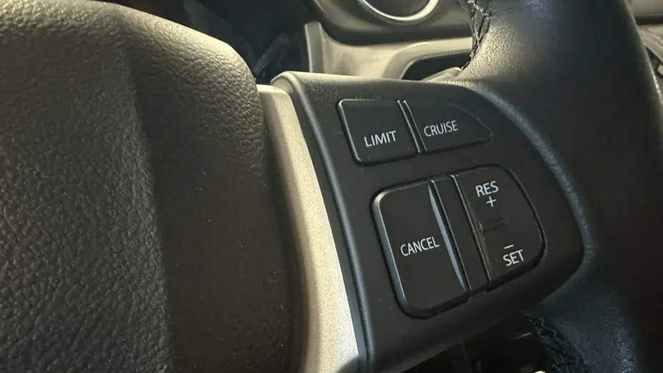 SUZUKI Vitara -