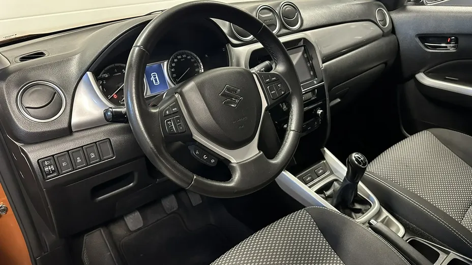 SUZUKI Vitara -
