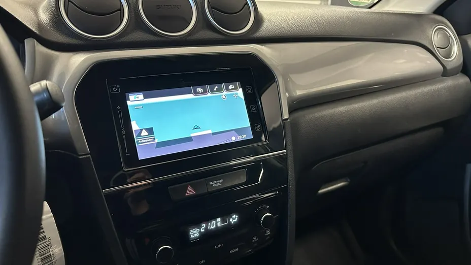 SUZUKI Vitara -