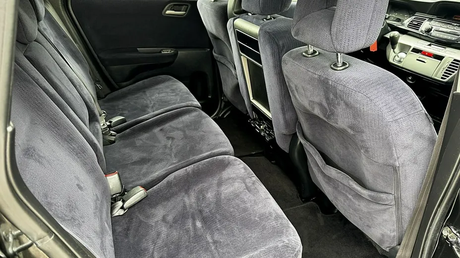 HONDA FR-V -