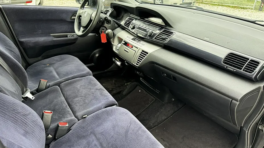 HONDA FR-V -
