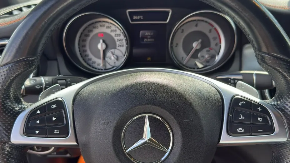 MERCEDES-BENZ CLA -