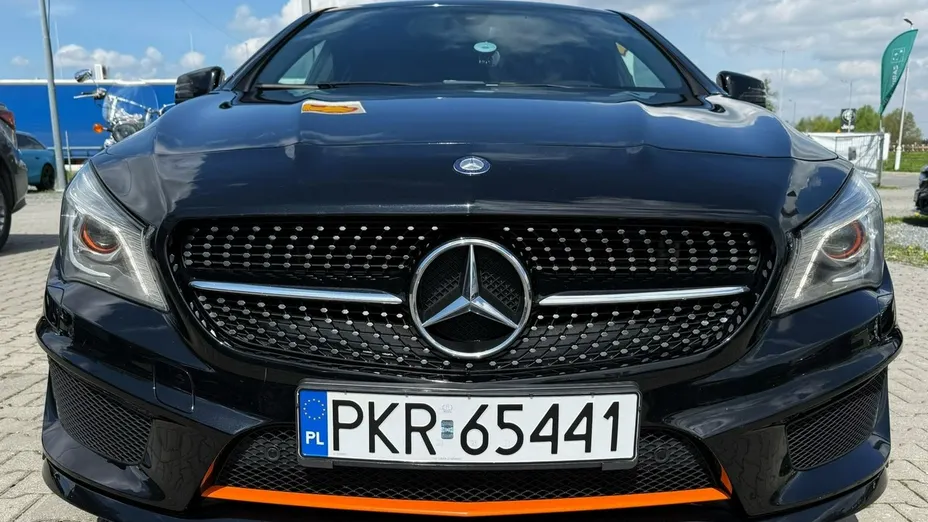 MERCEDES-BENZ CLA -