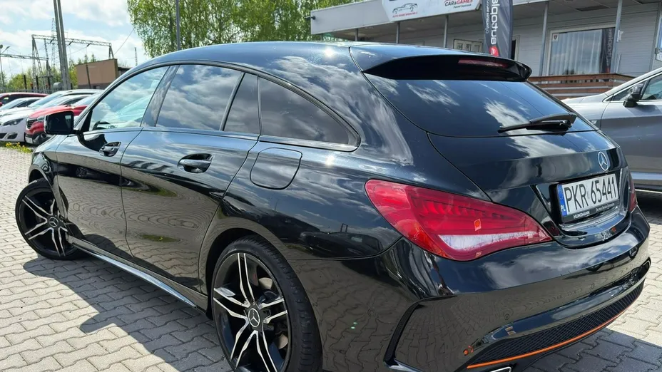 MERCEDES-BENZ CLA -