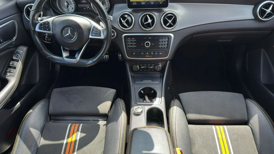 MERCEDES-BENZ CLA -