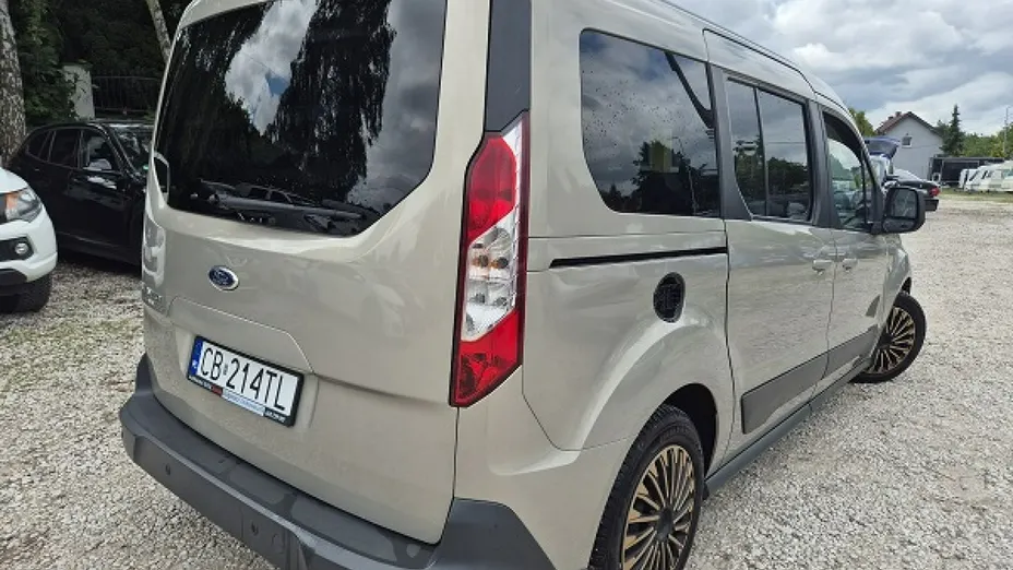FORD Tourneo Connect -