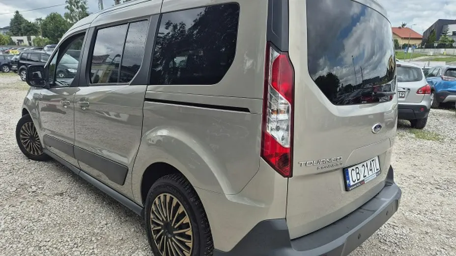 FORD Tourneo Connect -