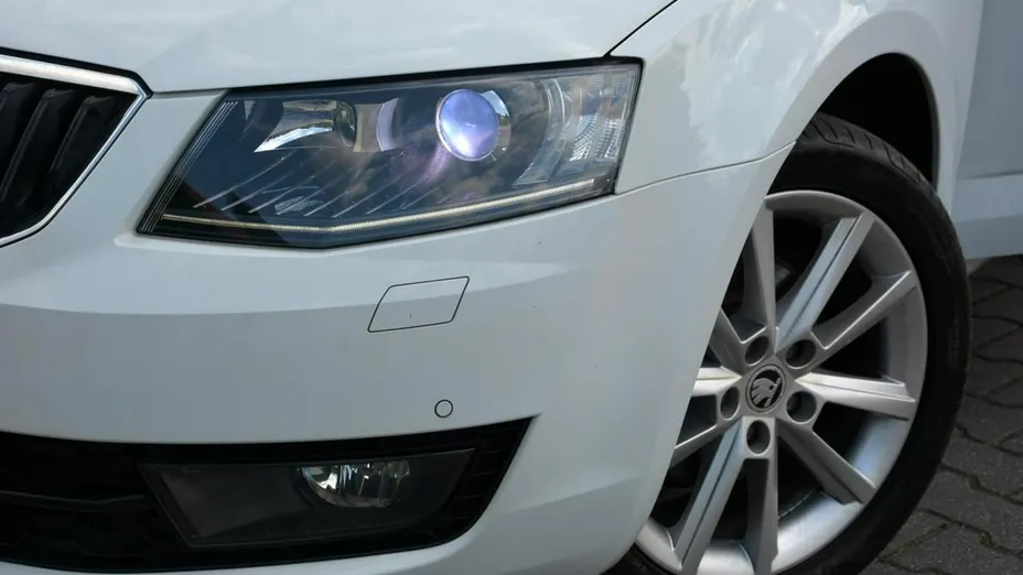 SKODA Octavia -