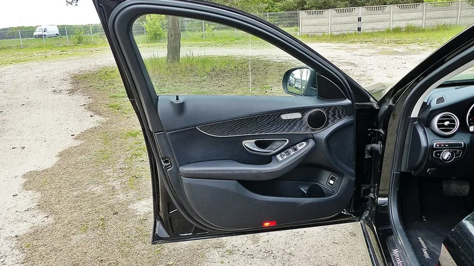 MERCEDES-BENZ C Klasa -