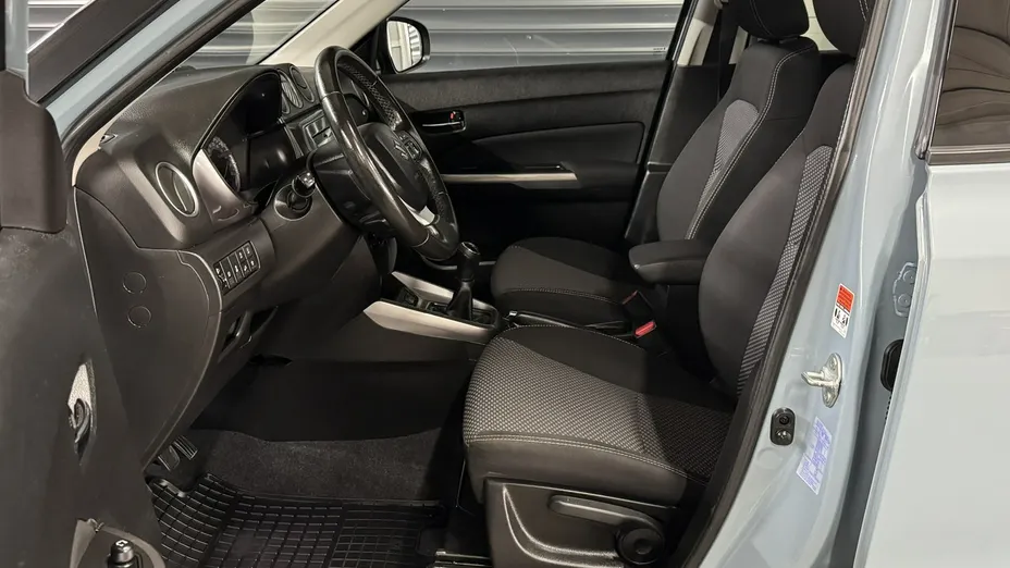 SUZUKI Vitara -
