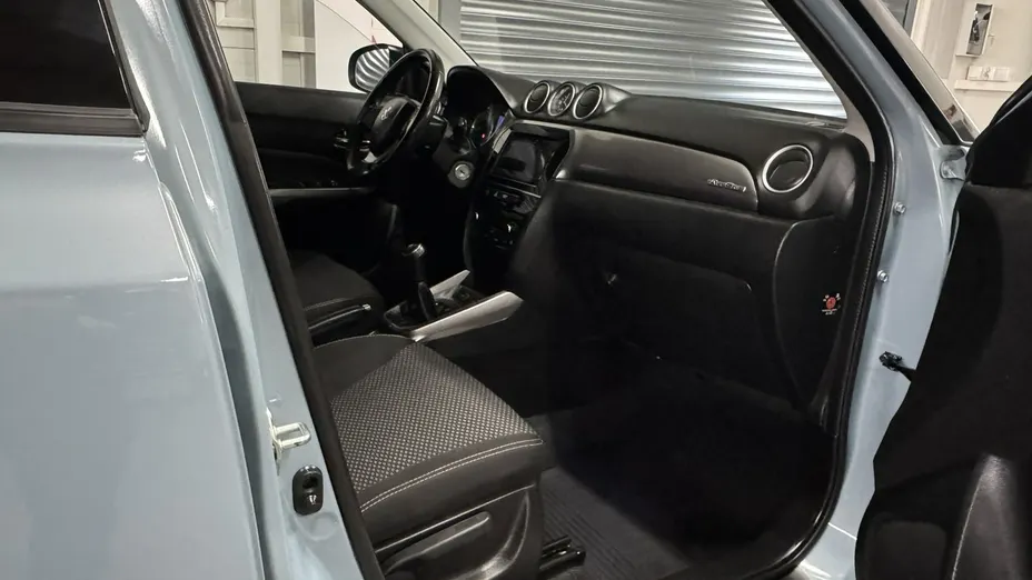 SUZUKI Vitara -