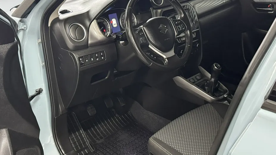 SUZUKI Vitara -