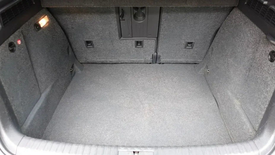 VOLKSWAGEN Tiguan -