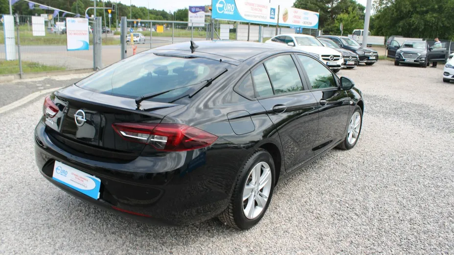 OPEL Insignia -