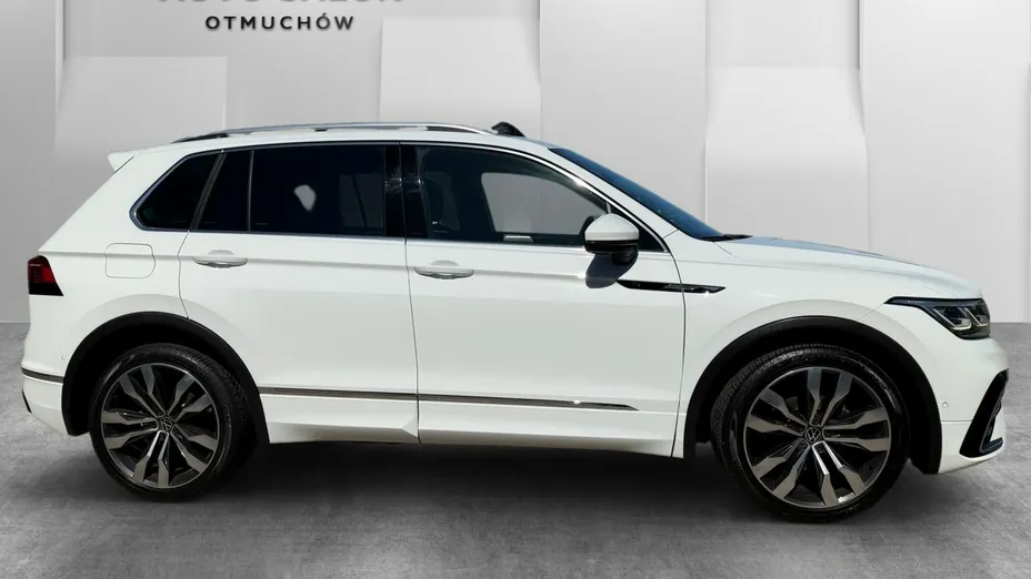 VOLKSWAGEN Tiguan -
