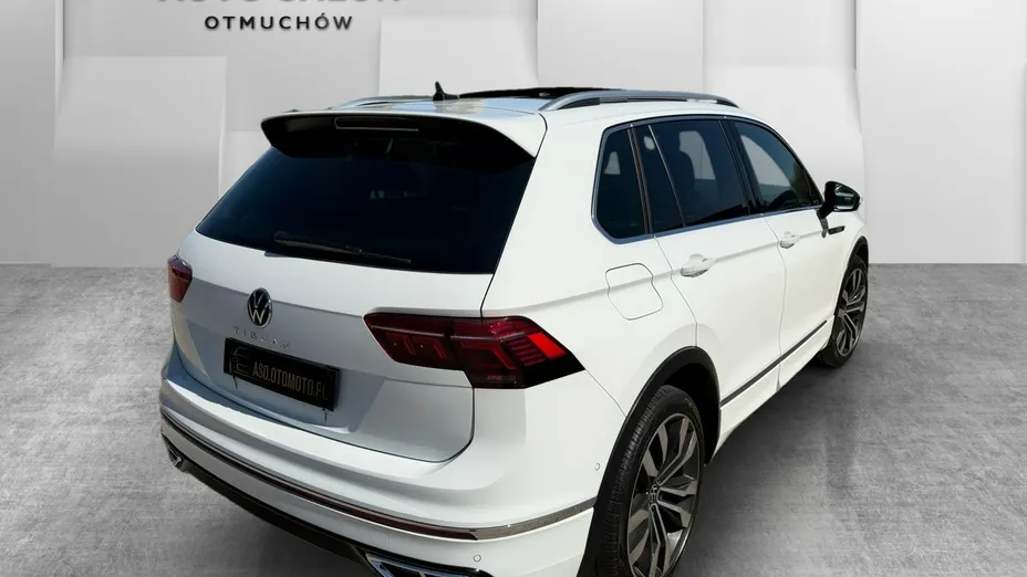 VOLKSWAGEN Tiguan -