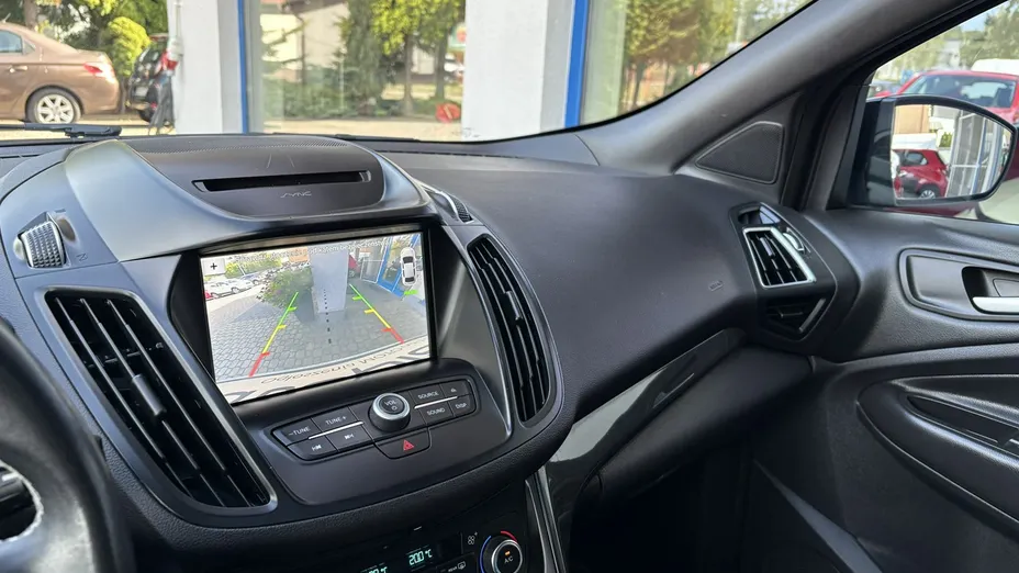 FORD Kuga -