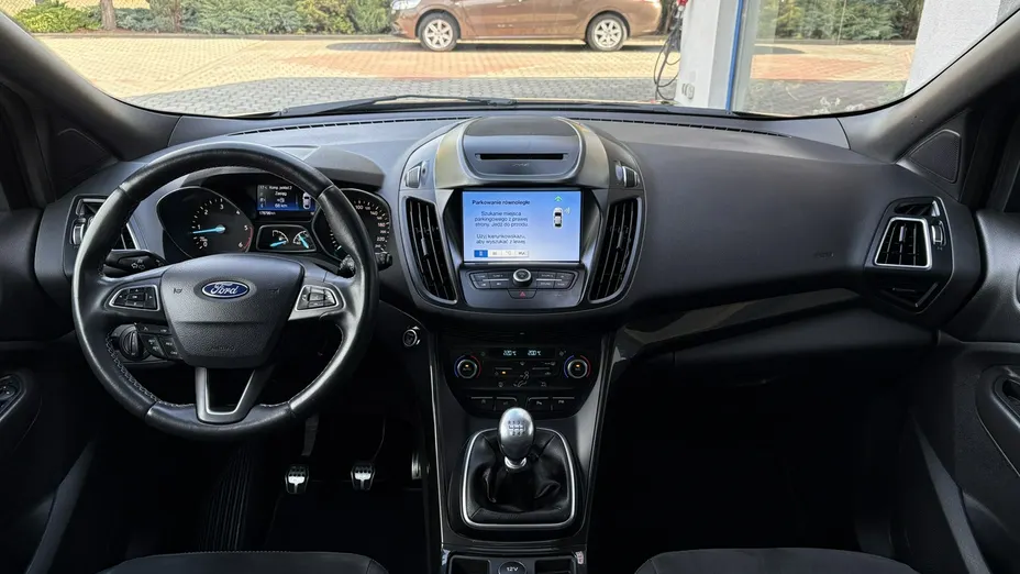FORD Kuga -