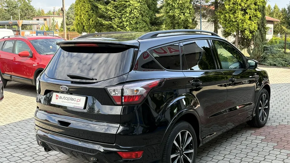 FORD Kuga -