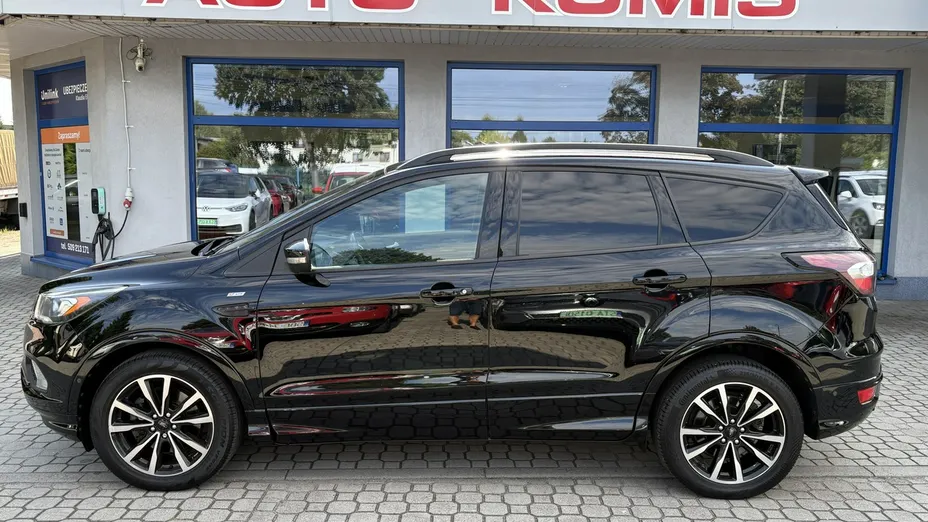 FORD Kuga -