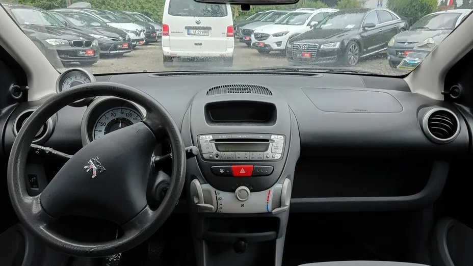PEUGEOT 107 -