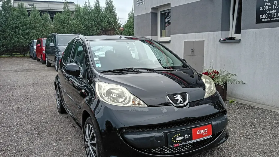 PEUGEOT 107 -