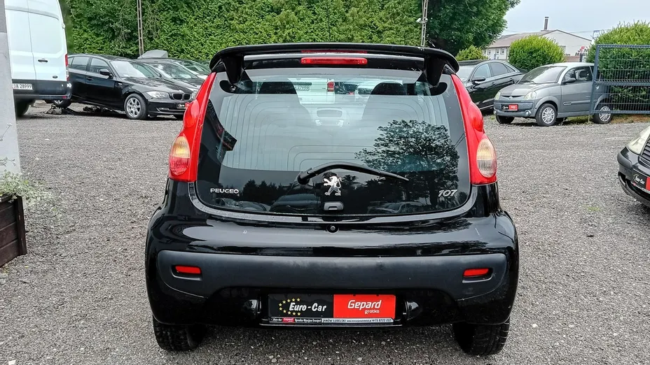 PEUGEOT 107 -