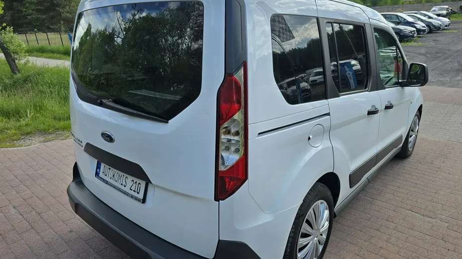 FORD Tourneo Connect -