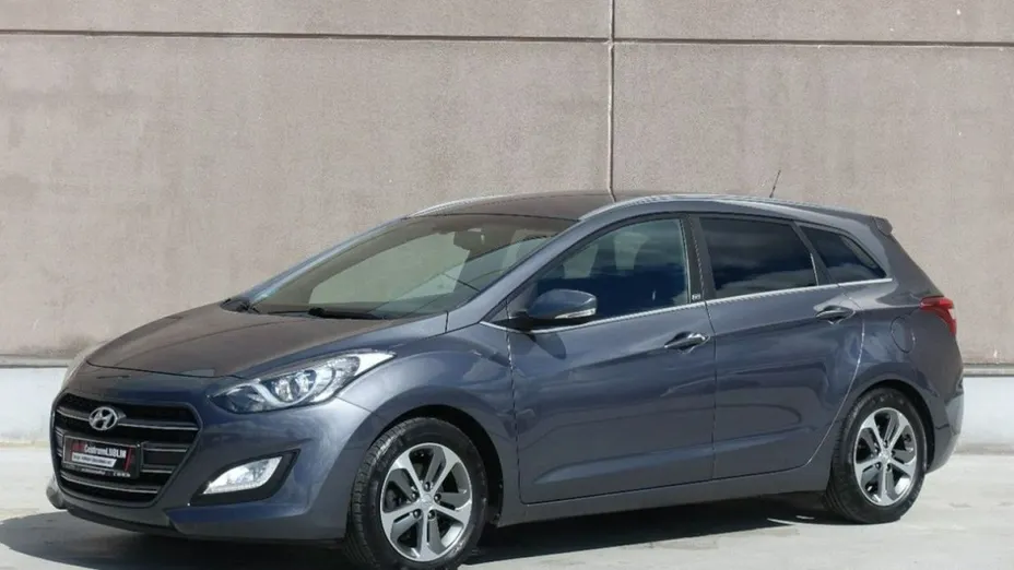 HYUNDAI i30 -