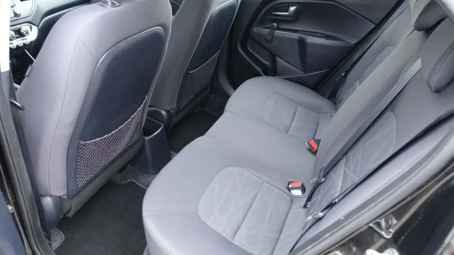 KIA Rio -