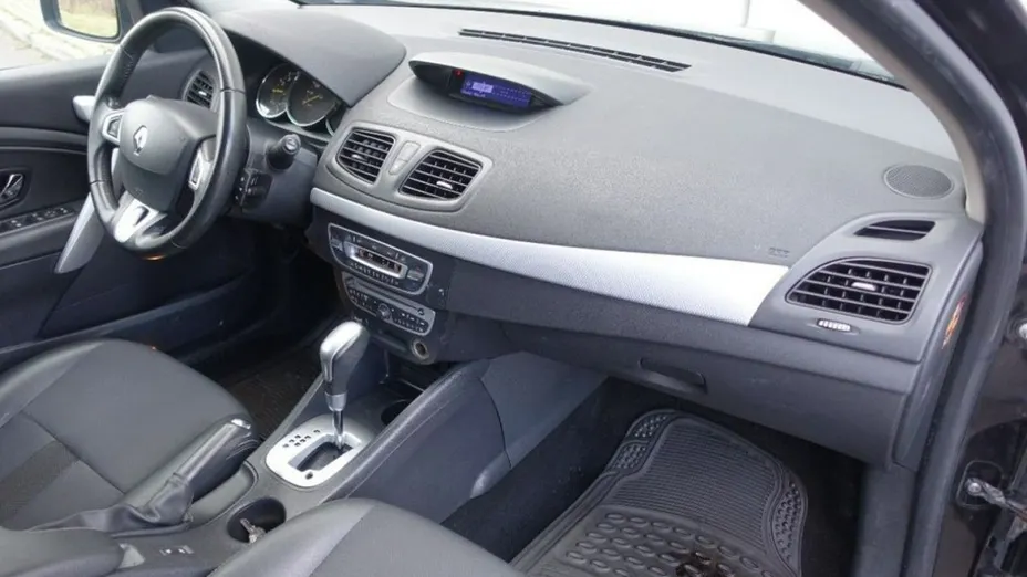 RENAULT Fluence -