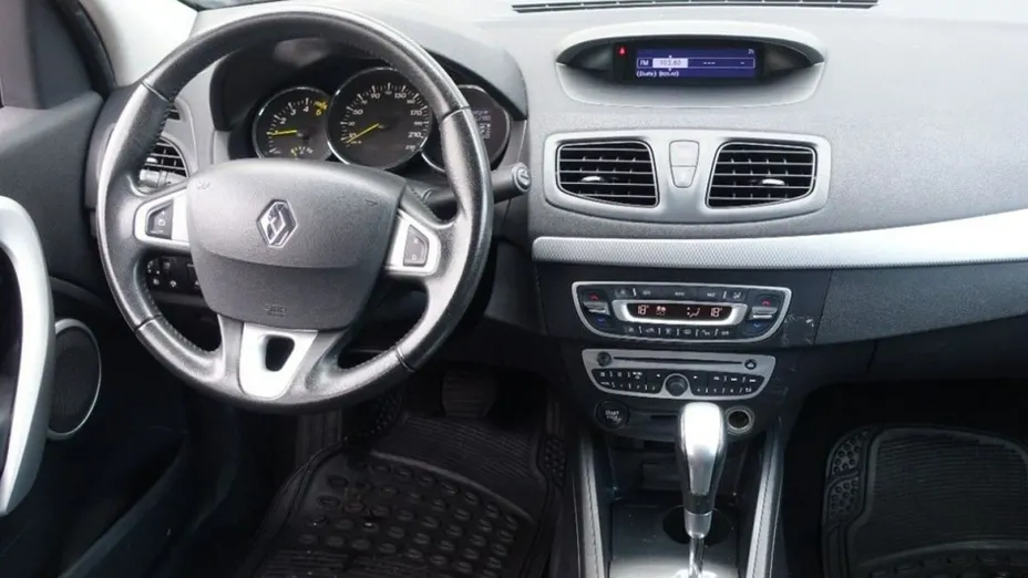RENAULT Fluence -