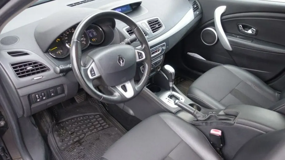 RENAULT Fluence -