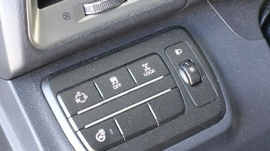 KGM / SSANGYONG Tivoli -