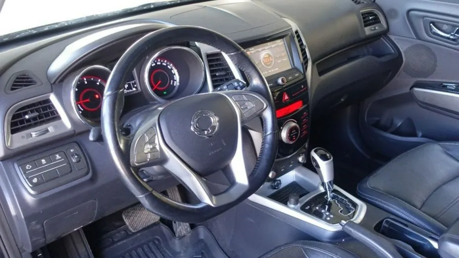 KGM / SSANGYONG Tivoli -
