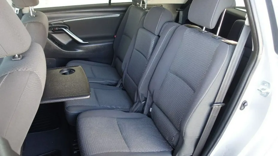 TOYOTA Verso -