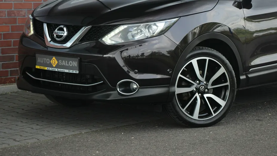 NISSAN Qashqai -