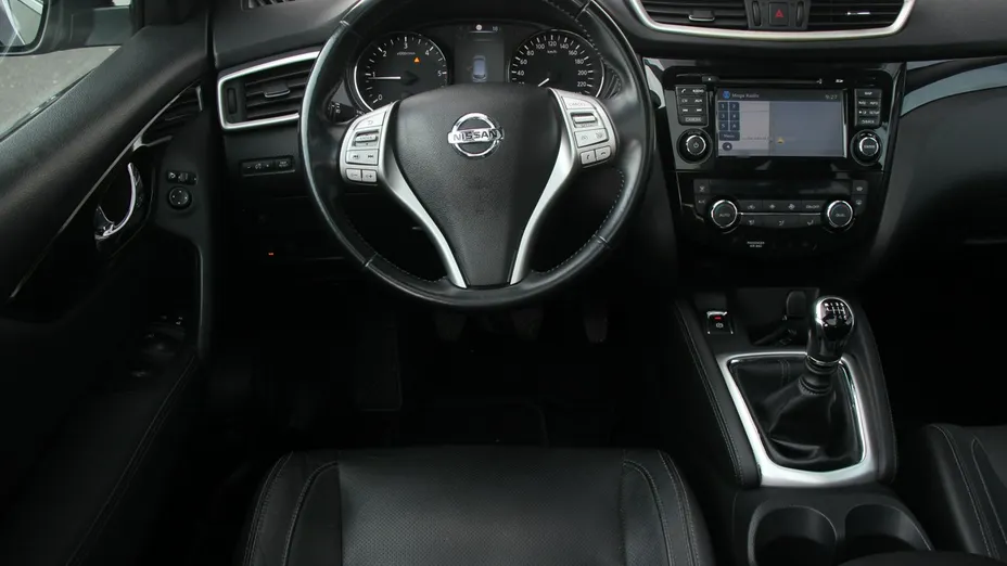 NISSAN Qashqai -