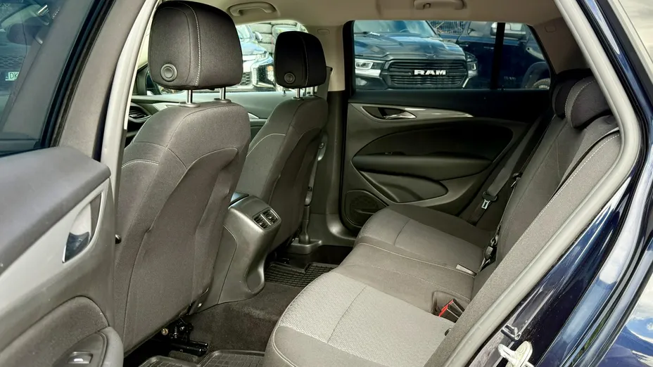 OPEL Insignia -