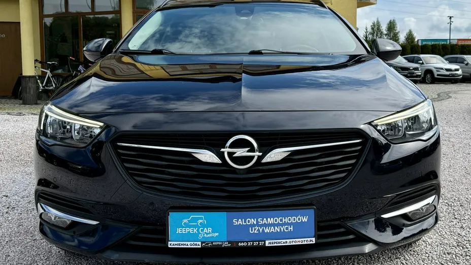 OPEL Insignia -