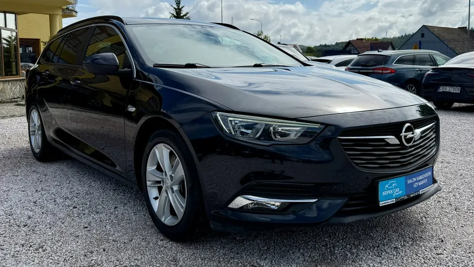 OPEL Insignia -