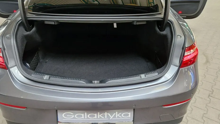 MERCEDES-BENZ E Klasa -