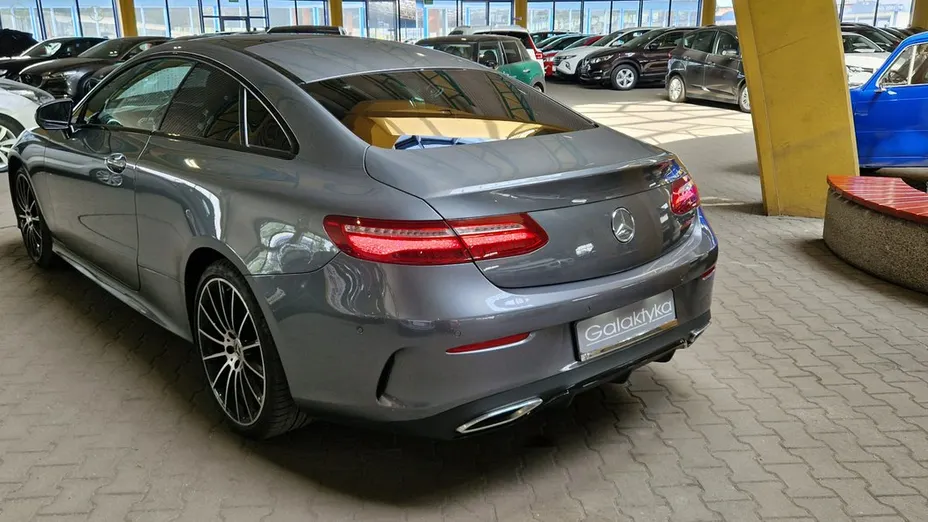 MERCEDES-BENZ E Klasa -