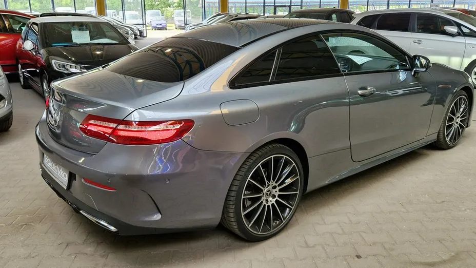 MERCEDES-BENZ E Klasa -